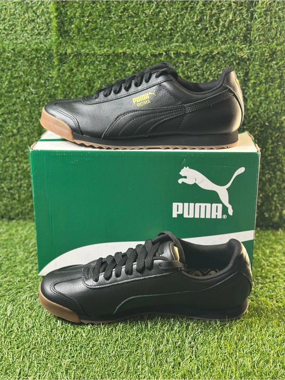 PUMA ROMA CLASSIC GUM LEATHER, SIZES 10.5 AND 11.5 MENS, BLACK/ TEAM GOLD , NEW